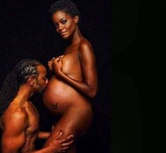 kiss pregnant belly